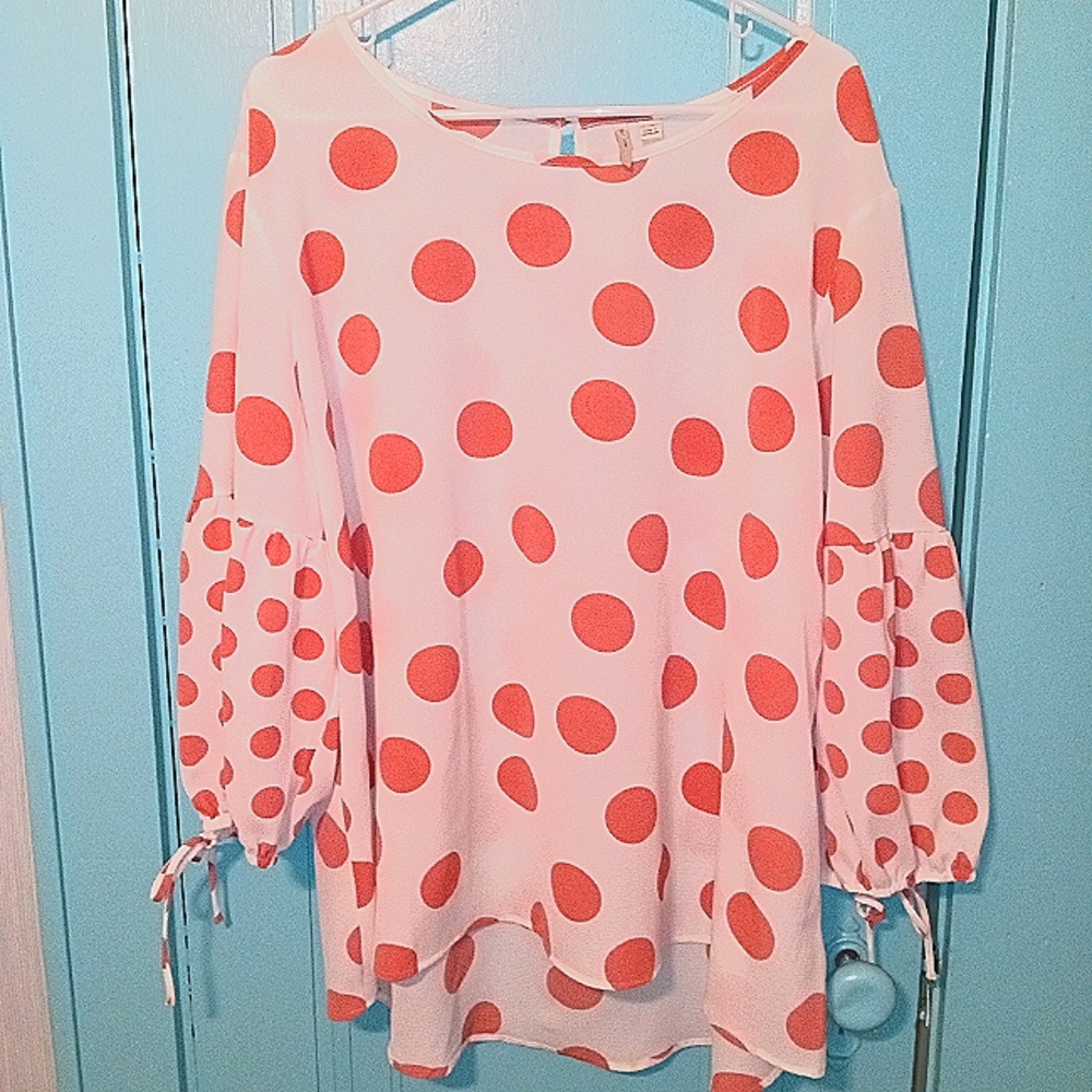 Pink polka dot top
